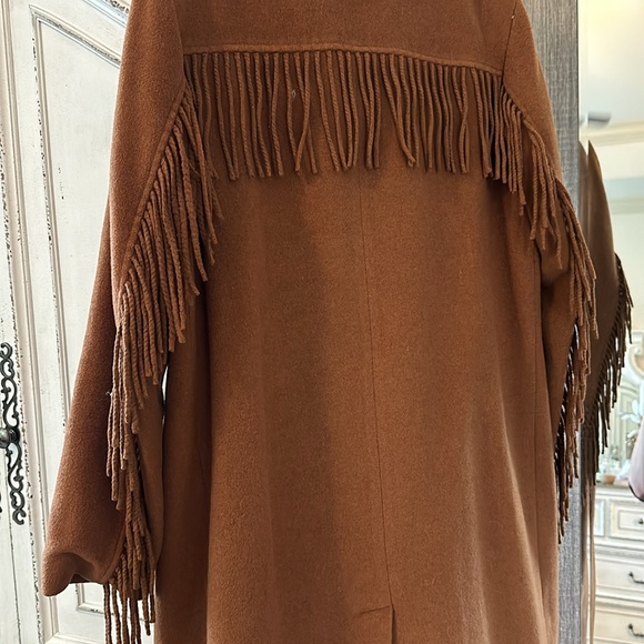 Beautiful Kenneth Cole Fringe Jacket - Picture 4 of 8